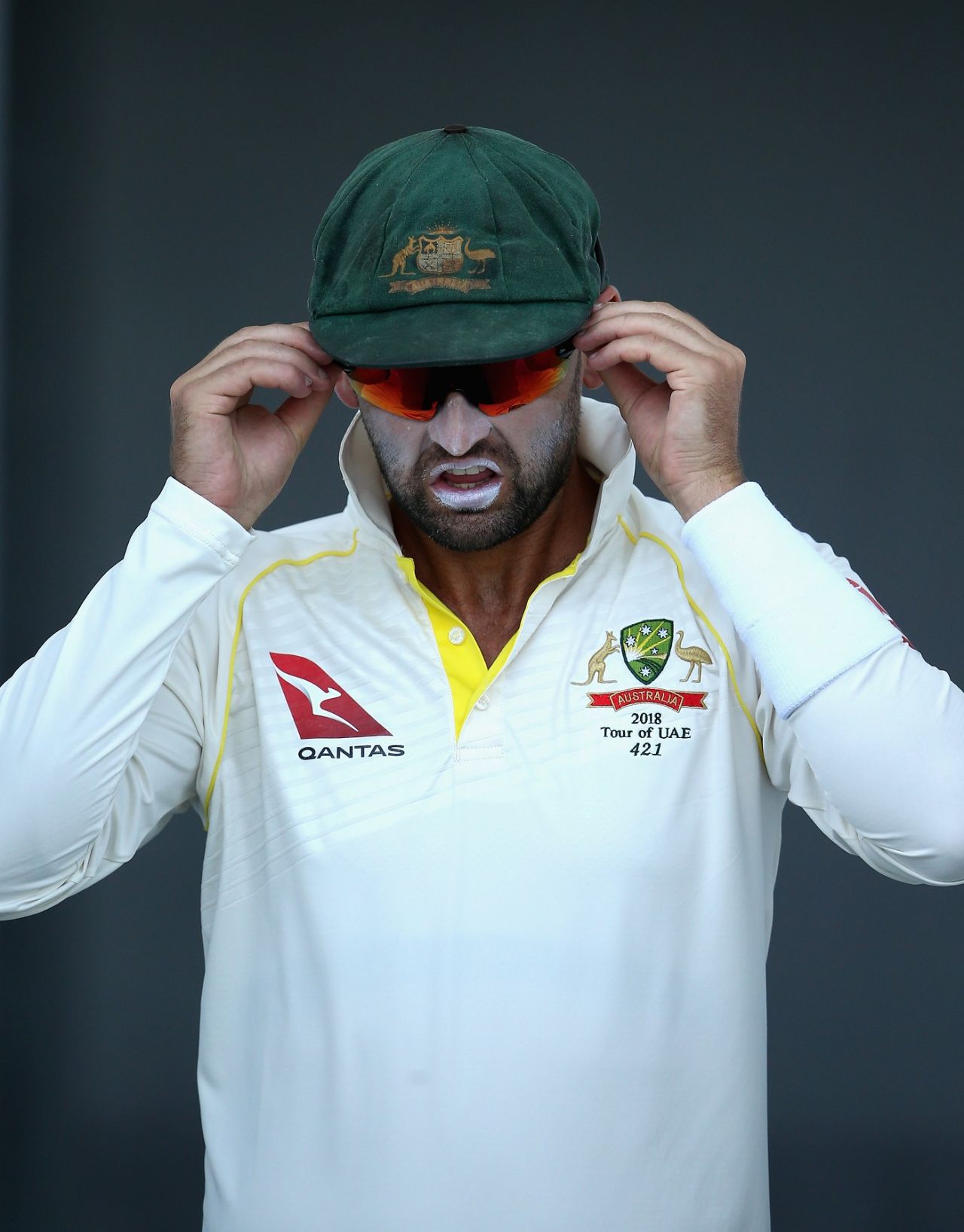 Nathan Lyon gets ready for play, Pakistan v Australia, 2nd Test, Abu Dhabi, 3rd day, October 18, 2018