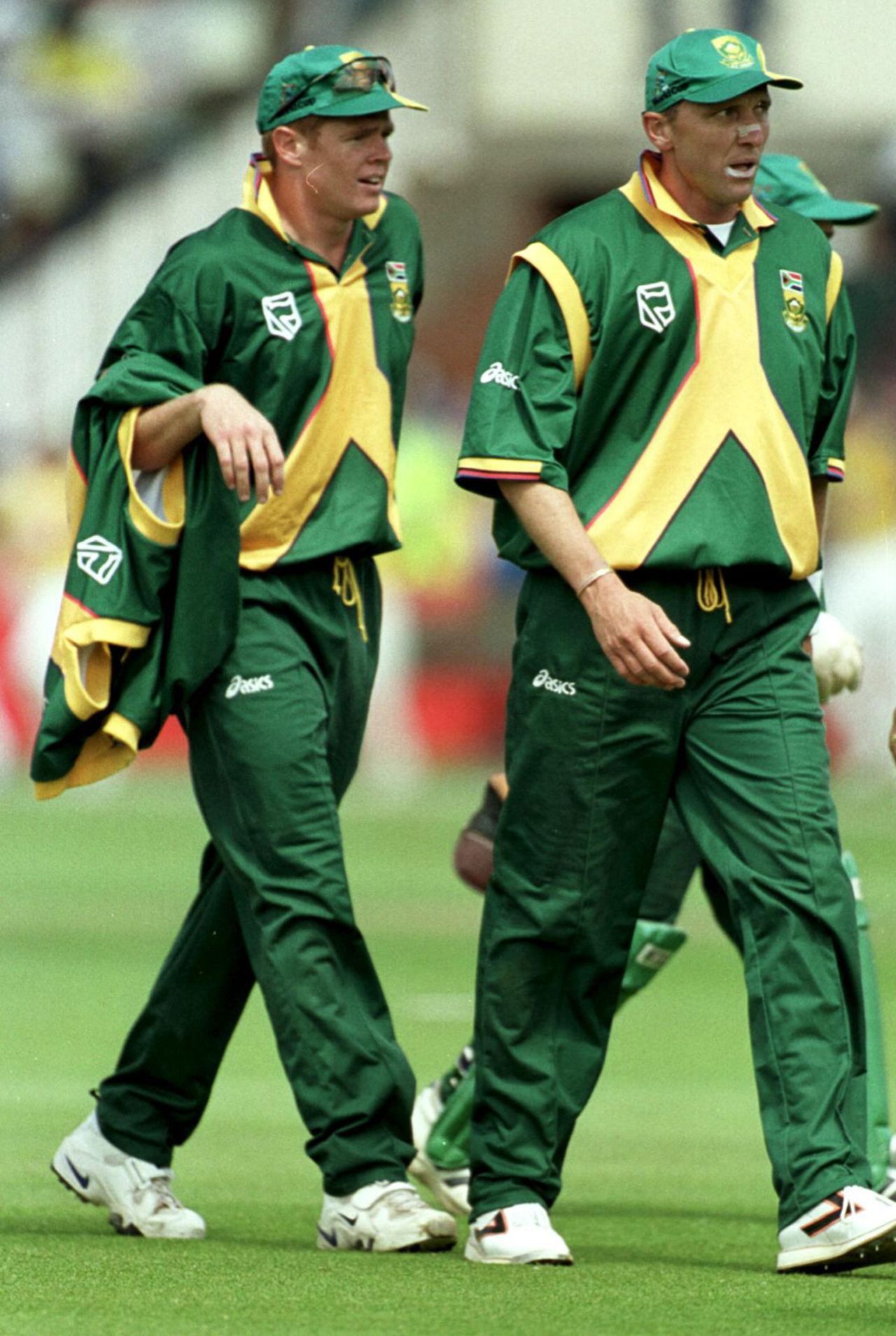 Shaun Pollock and Allan Donald walk back to the pavilion, Australia v South Africa, World Cup semi-final, Edgbaston, June 17, 1999