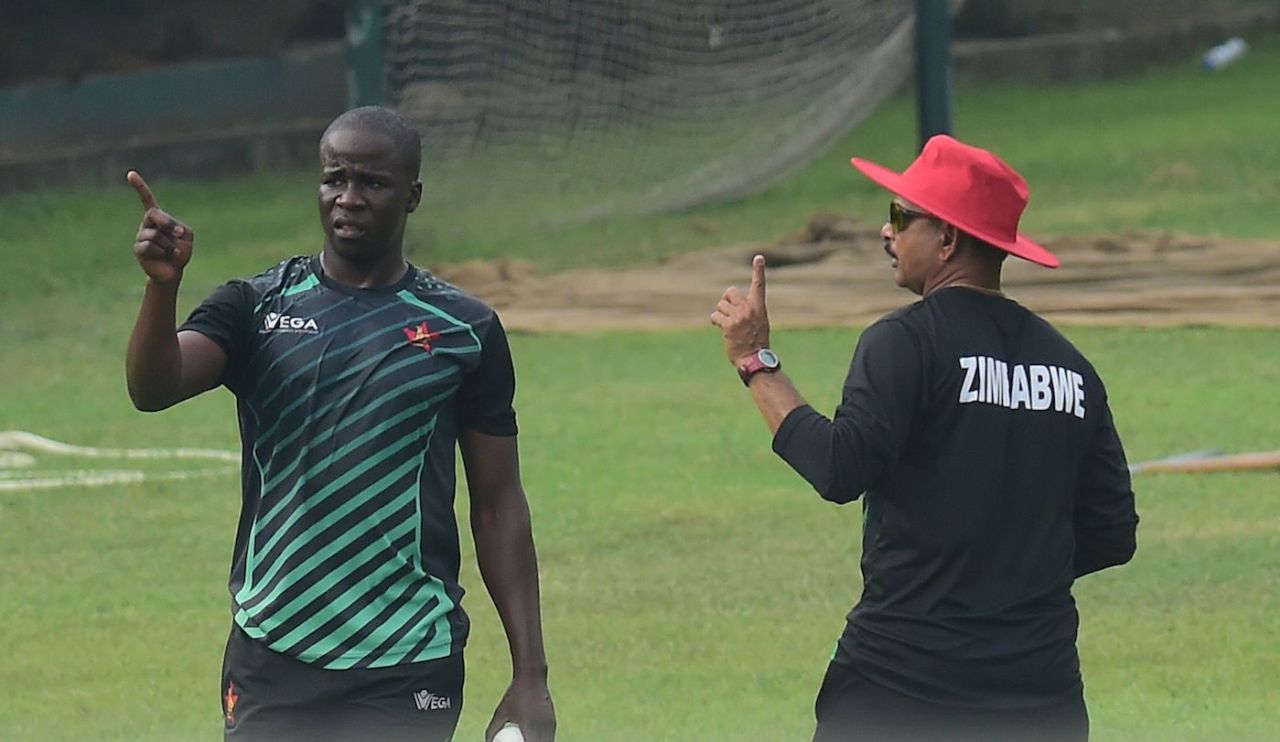 Donald Tiripano and Zimbabwe coach Lalchand Rajput at training on the eve of the first ODI against Bangladesh, Mirpur, October 20, 2018