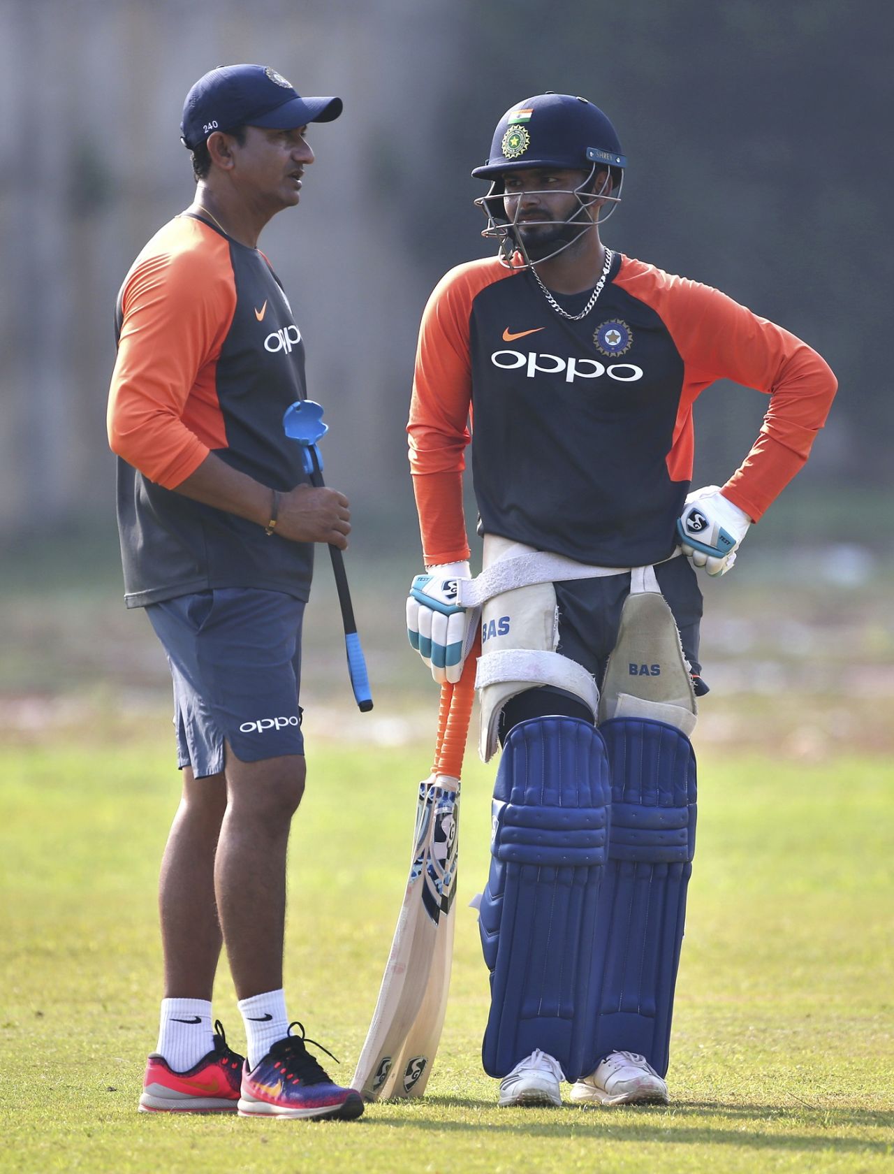 Sanjay Bangar and Rishabh Pant at a training session, India v West Indies, 2nd ODI, Visakhapatnam, October 23, 2018