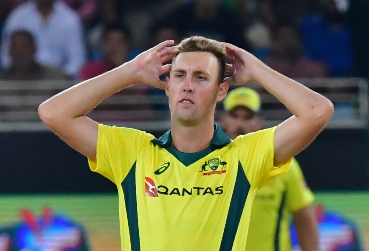 Billy Stanlake reacts during the second T20I, Pakistan v Australia, 2nd T20I, Dubai, October 26, 2018