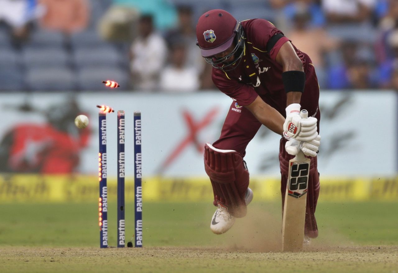 Shai Hope was bowled by a scorching yorker from Jasprit Bumrah, India v West Indies, 3rd ODI, Pune, October 27, 2018