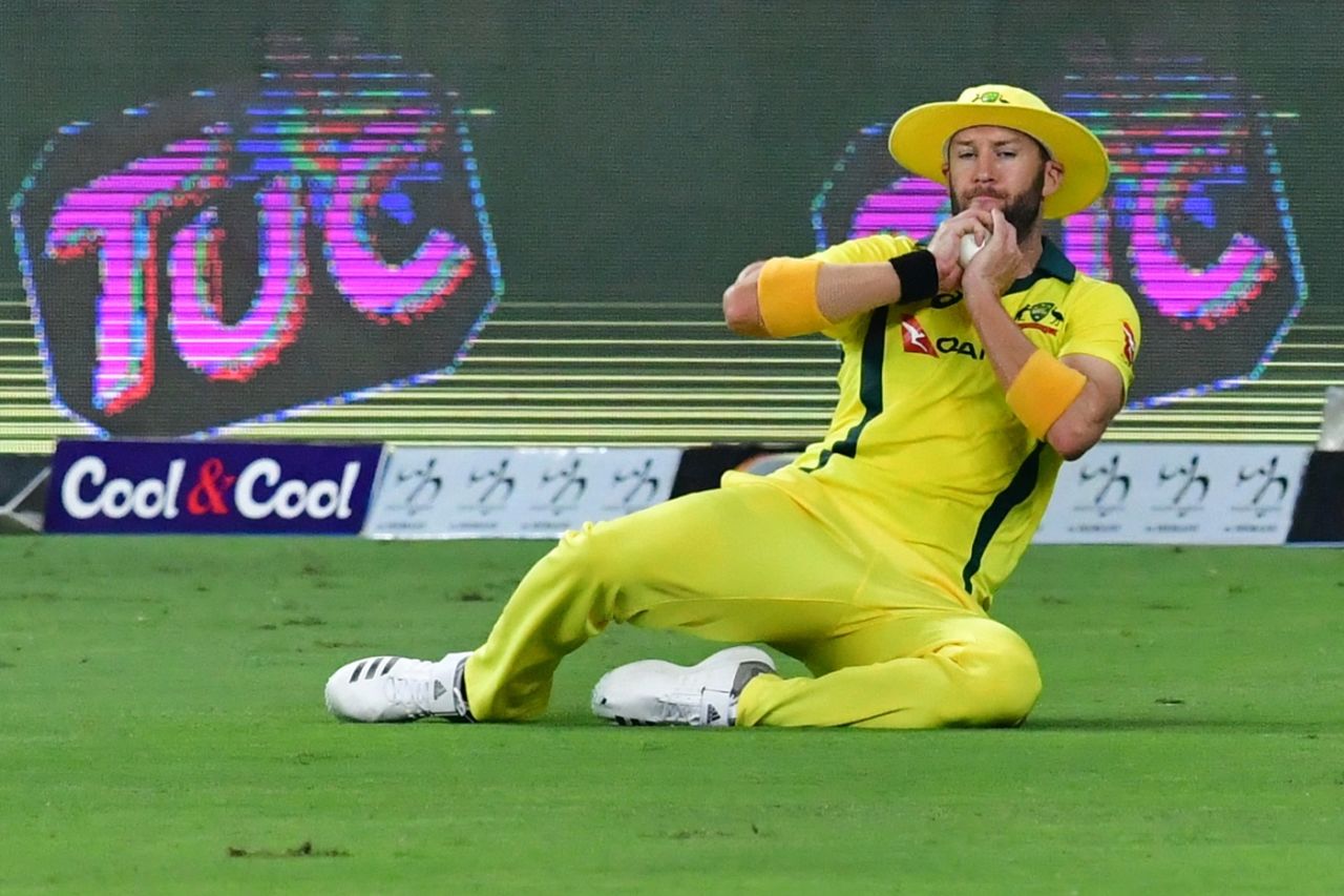 AJ Tye hangs onto a catch in the outfield, Pakistan v Australia, 3rd T20I, Dubai, October 28, 2018