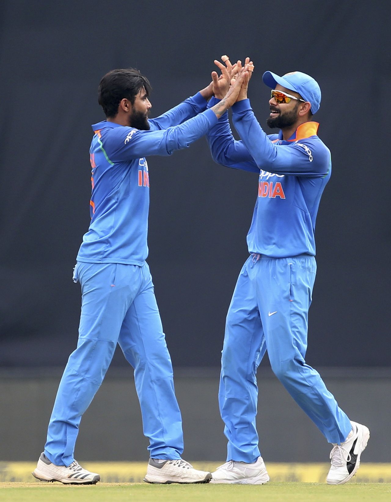 Ravindra Jadeja and Virat Kohli celebrate a wicket, India v West Indies, 5th ODI, Thiruvananthapuram, November 1, 2018