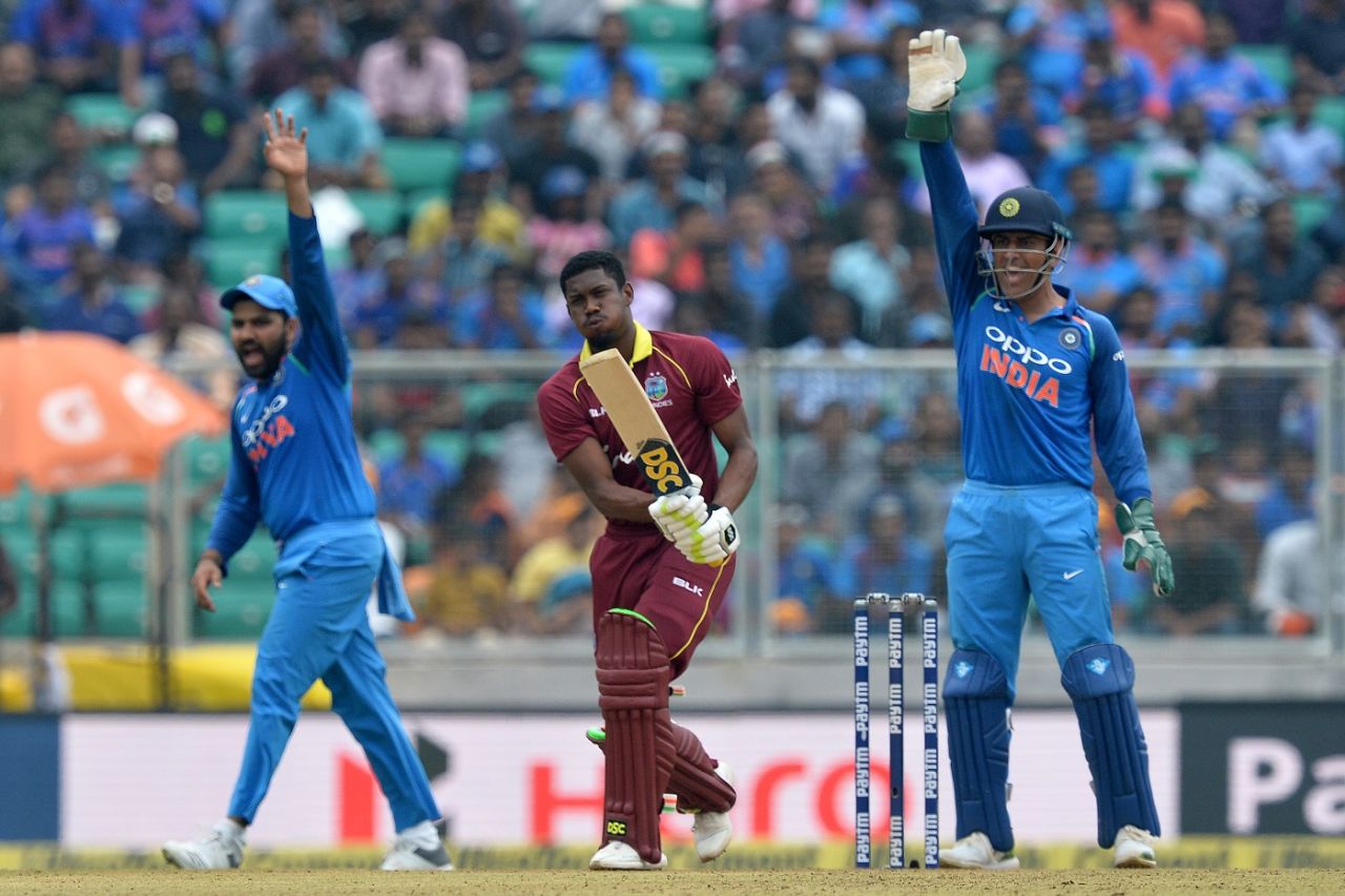 MS Dhoni appeals against Keemo Paul, India v West Indies, 5th ODI, Thiruvananthapuram, November 1, 2018