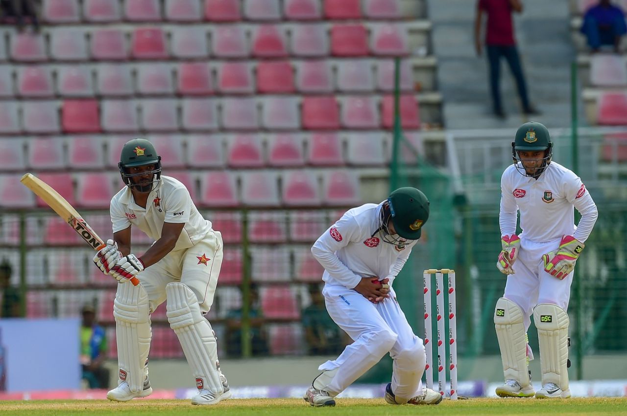Nazmul Hossain took a blinder at short leg to dismiss Regis Chakabva, Bangladesh v Zimbabwe, 1st Test, Sylhet, 2nd day, November 4, 2018