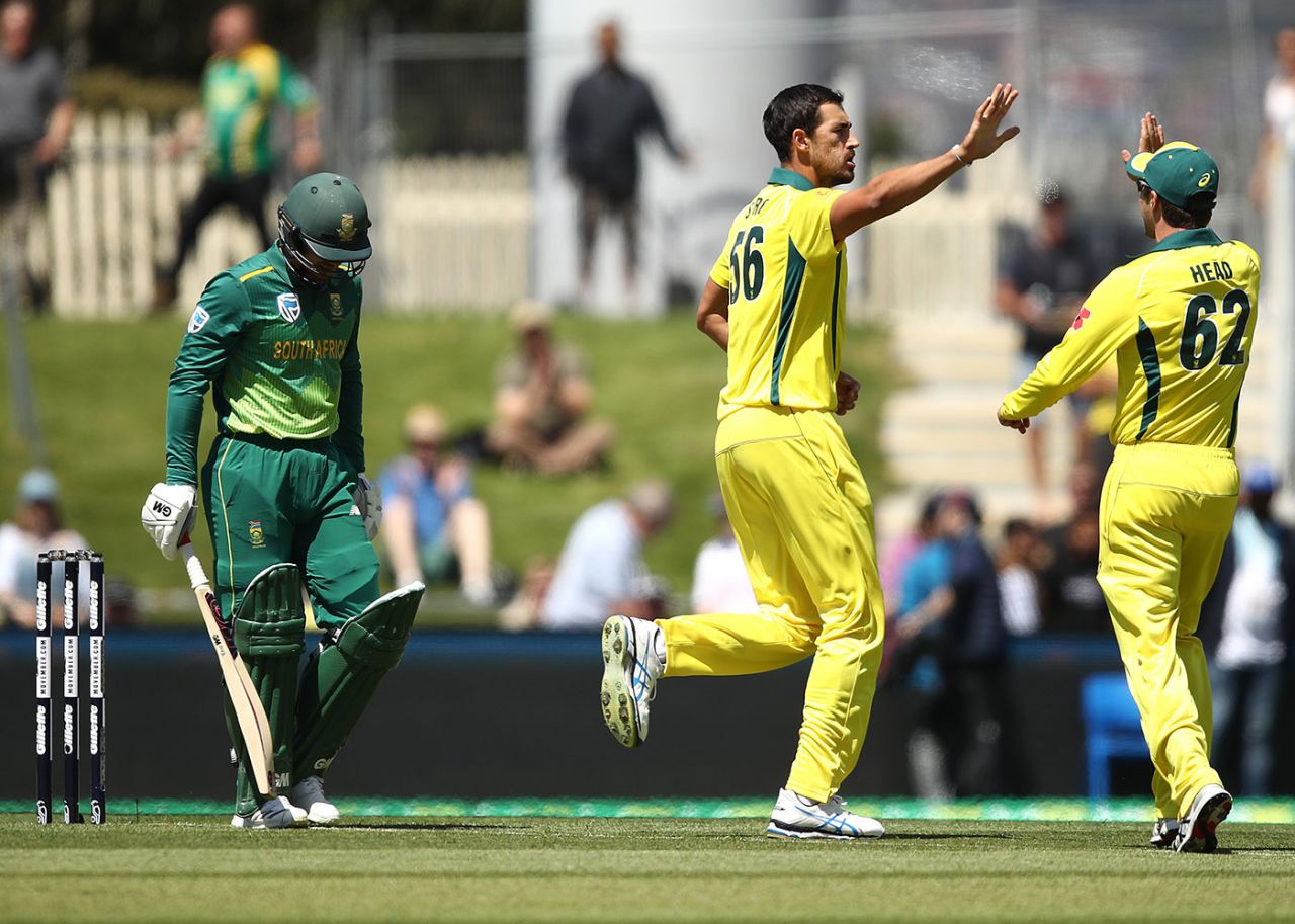 Mitchell Starc removed Quinton de Kock in his second over, Australia v South Africa, 3rd ODI, Hobart, November 11, 2018