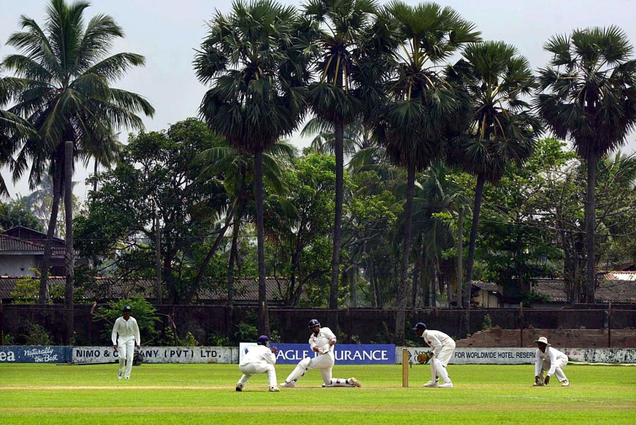 Nasser Hussain bats in a tour game, Board President's XI v England XI, 1st day, P Sara Oval, February 8, 2001