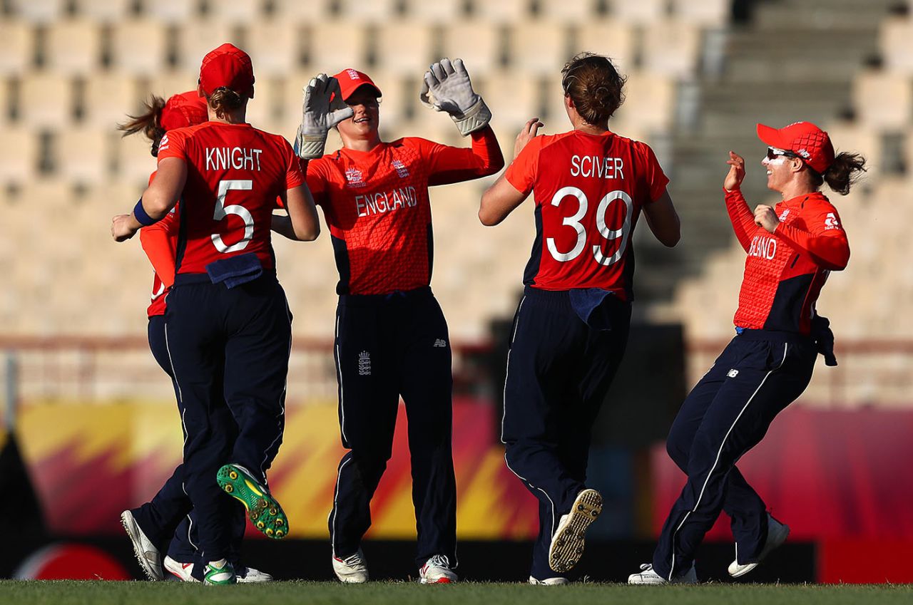 Amy Jones and Nat Sciver combined for a breakthrough, England v Bangladesh, Women's World T20, Group A, St Lucia, November 12, 2018