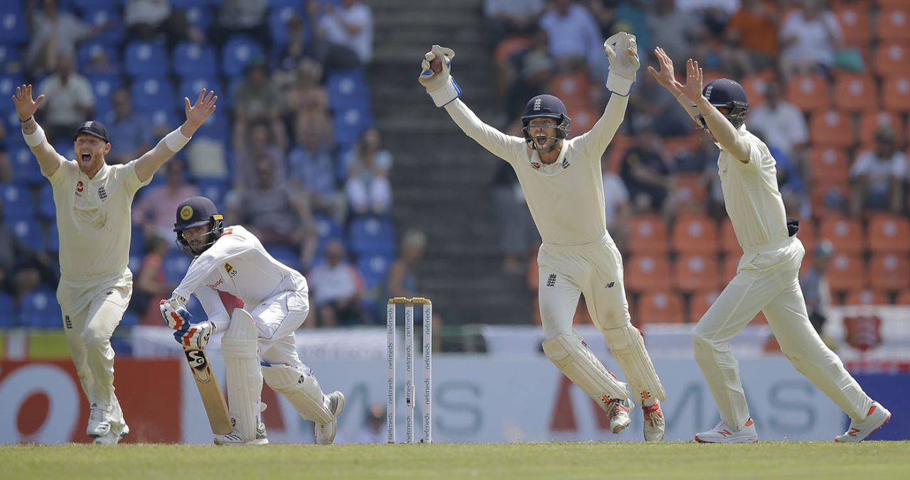 England celebrate the removal of Dhananjaya de Silva, Sri Lanka v England, 2nd Test, Pallekele, 2nd day, November 15, 2018