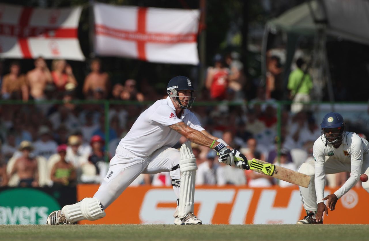Kevin Pietersen of England switch hits, day 3, 2nd test match, Sri Lanka v England, P Sara Stadium, Colombo, Sri Lanka, April 5, 2012