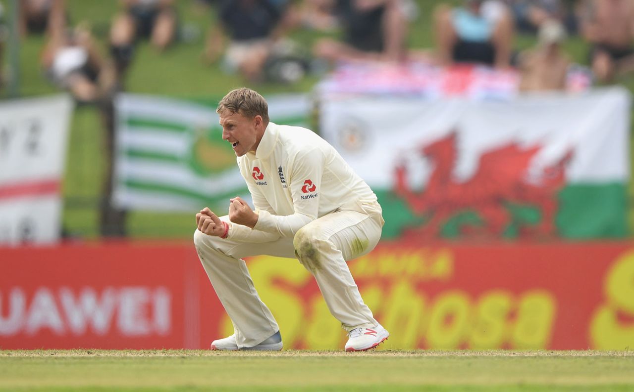Joe Root claimed the wicket of Niroshan Dickwella, Sri Lanka v England, 2nd Test, Pallekele, 2nd day, November 15, 2018