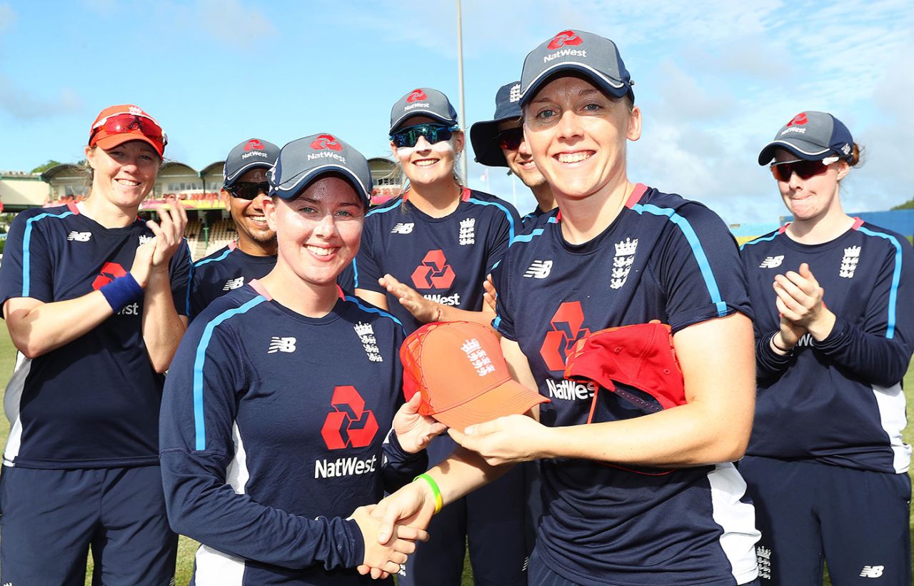 Linsey Smith receives her first England cap, England v Bangladesh, Women's World T20, Group A, St Lucia, November 12, 2018
