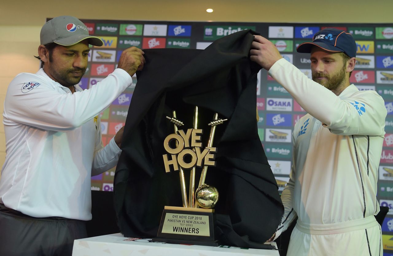 Sarfraz Ahmed and Kane Williamson at the unveiling of the series trophy, Pakistan v New Zealand, Abu Dhabi, November 15, 2018 