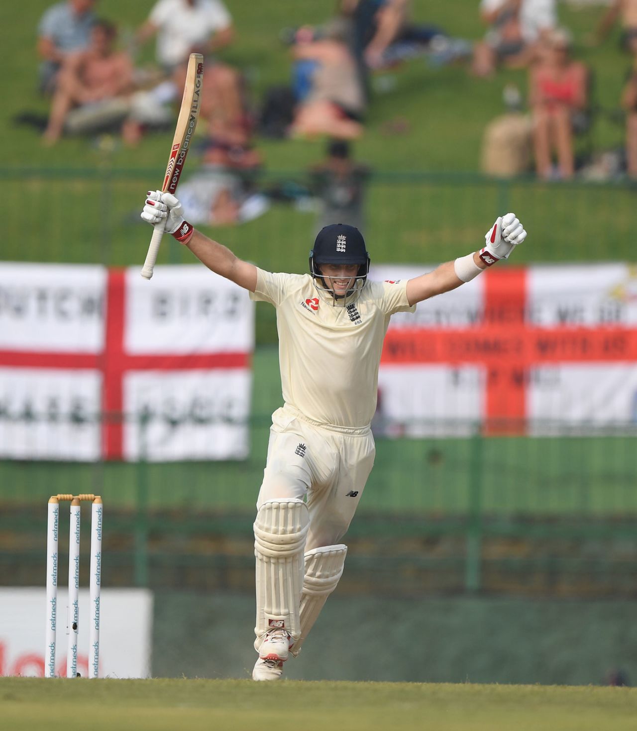 Joe Root brings up his century, Sri Lanka v England, 2nd Test, Pallekele, 3rd day, November 16, 2018