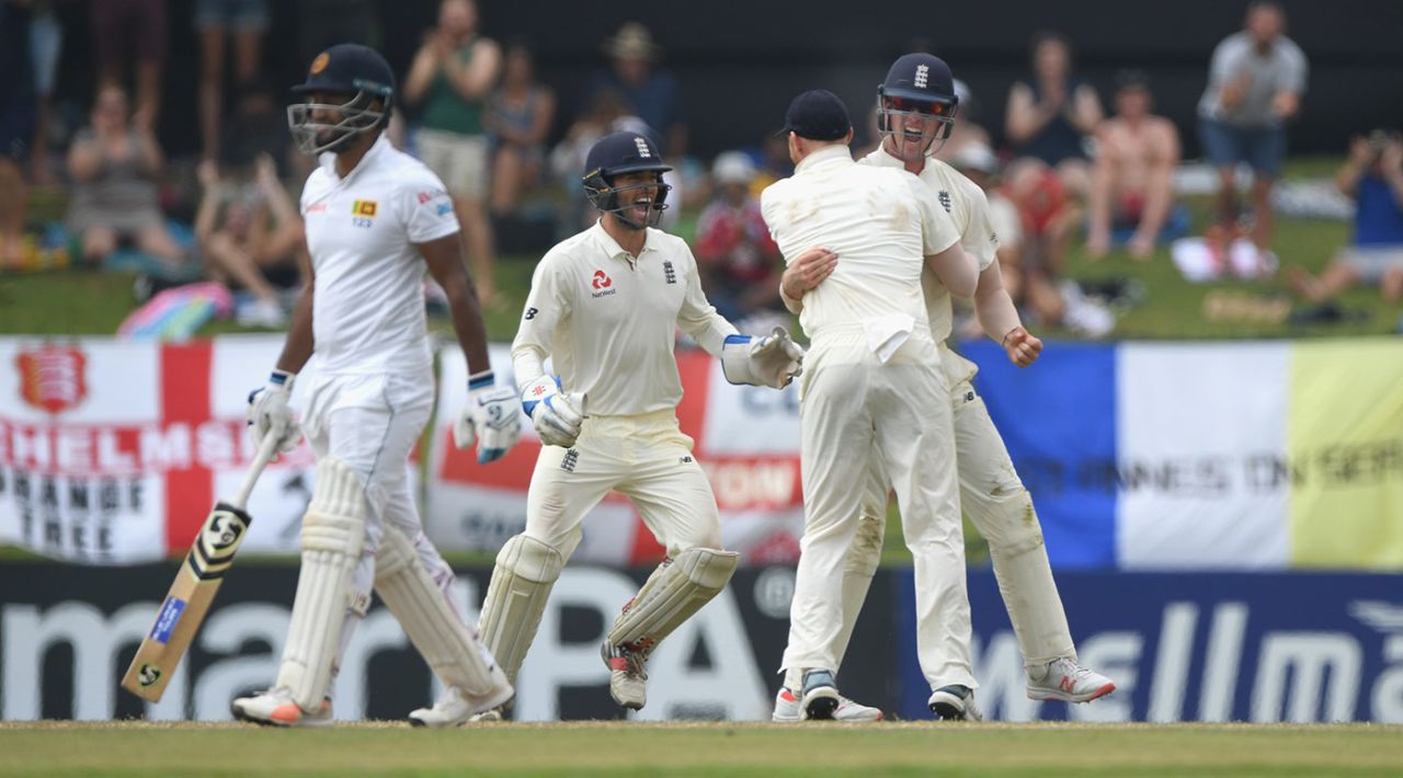 Keaton Jennings was involved in a brilliant relay catch to dismiss Dimuth Karunaratne, Sri Lanka v England, 2nd Test, Pallekele, 4th day, November 17, 2018