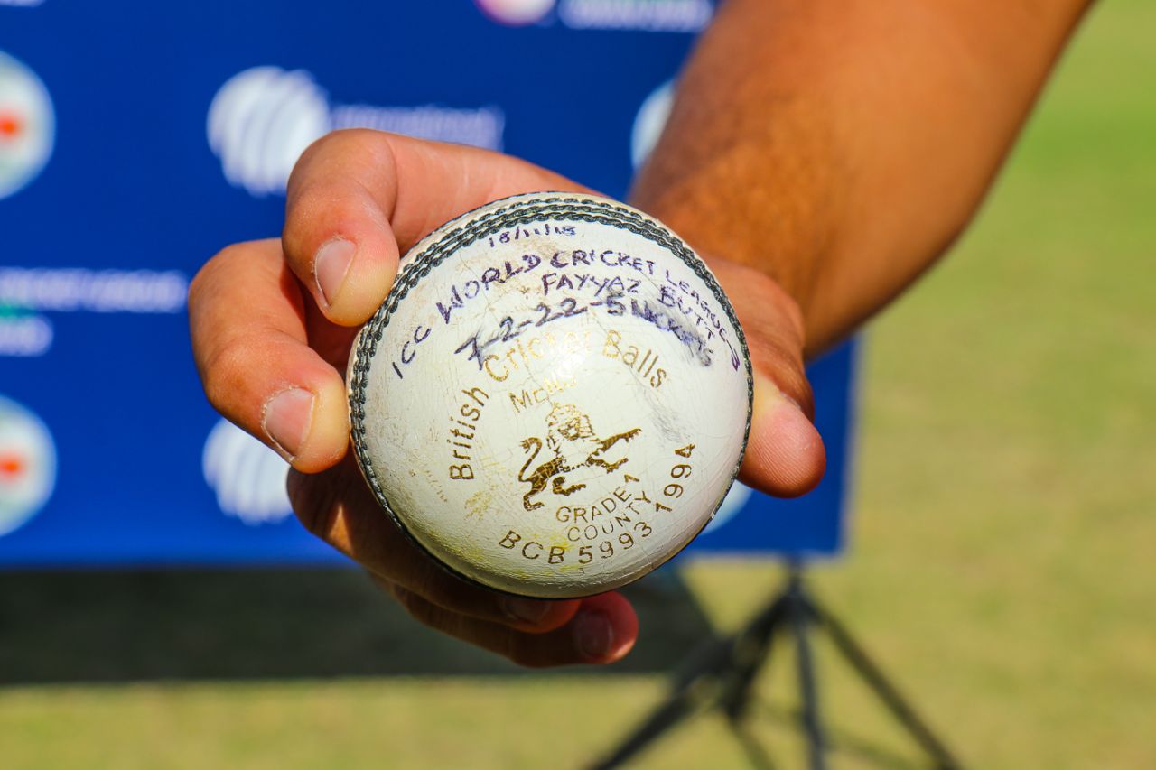 Fayyaz Butt shows off the match ball inscribed with his 5 for 22 bowling analysis, Oman v Uganda, ICC World Cricket League Division Three, Al Amerat, November 18, 2018