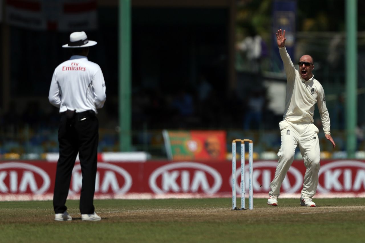 Jack Leach appeals, Sri Lanka v England, 3rd Test, Colombo, 2nd day, November 23, 2018