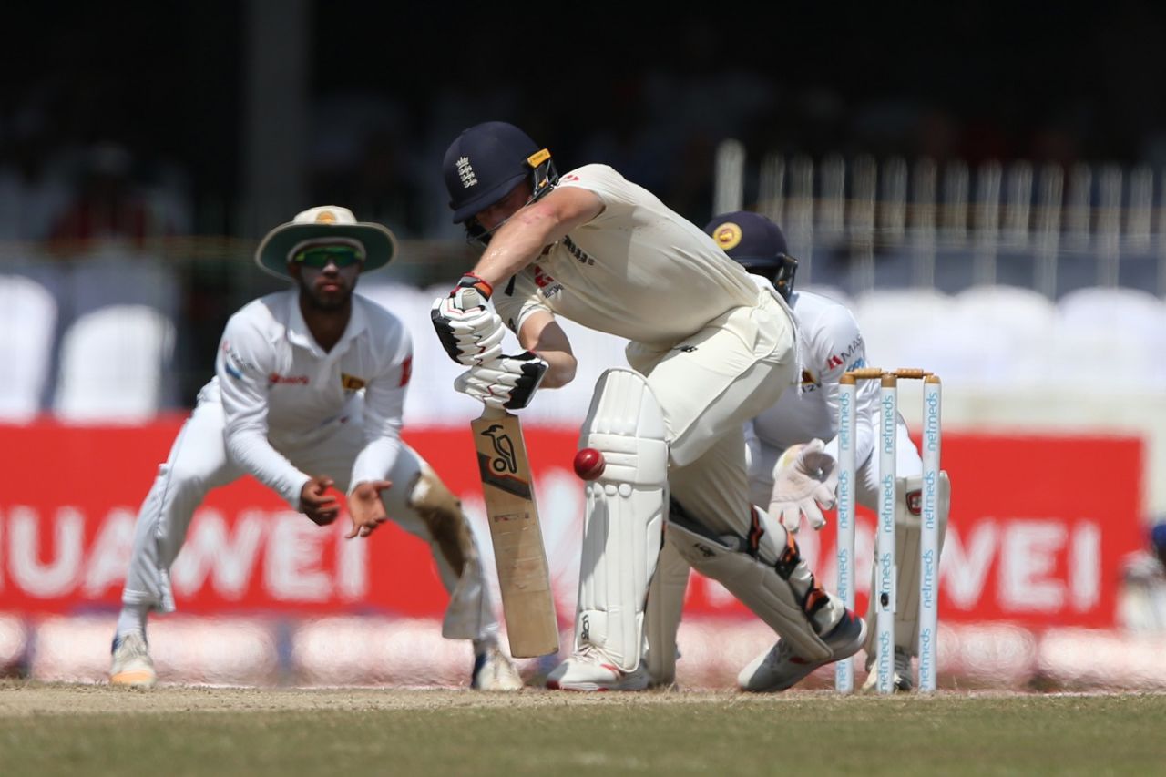 Jos Buttler put the DRS to good use to survive an lbw call, Sri Lanka v England, 3rd Test, SSC, Colombo, 3rd day, November 25, 2018