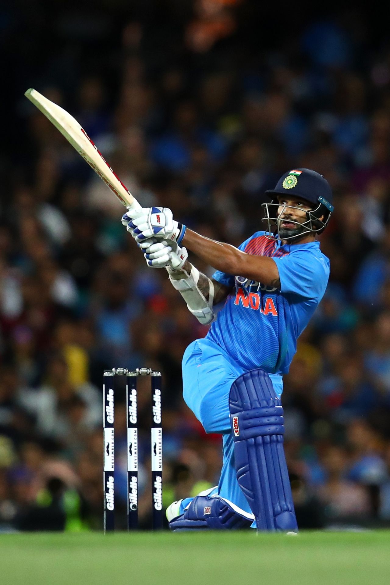 Shikhar Dhawan slogs powerfully, Australia v India, 3rd T20I, Sydney, November 25, 2018