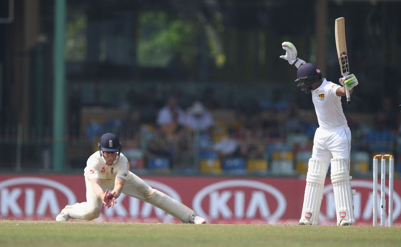 Niroshan Dickwella fell to another close catch from Keaton Jennings, Sri Lanka v England, 3rd Test, SSC, Colombo, 4th day, November 26, 2018