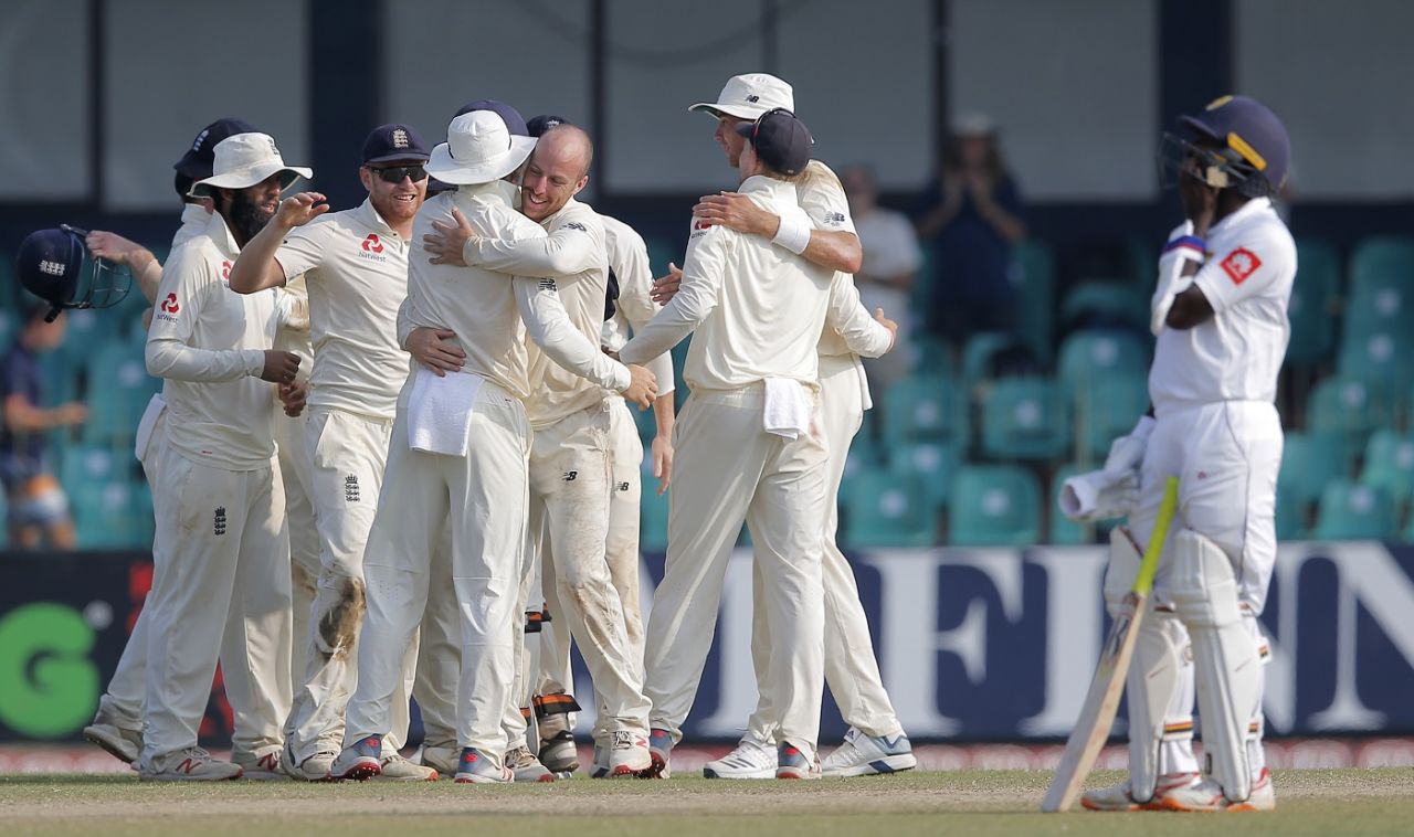 Jack Leach wrapped up England's 3-0 series win, Sri Lanka v England, 3rd Test, SSC, Colombo, 4th day, November 26, 2018