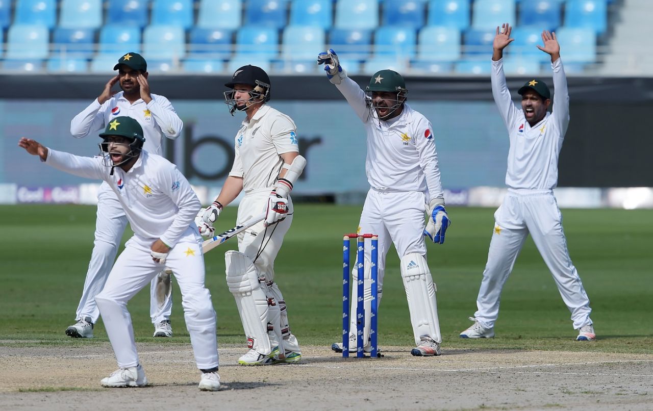 Pakistan's players appeal unsuccessfully for the wicket of BJ Watling, Pakistan v New Zealand, 2nd Test, Dubai, 4th day, November 27, 2018