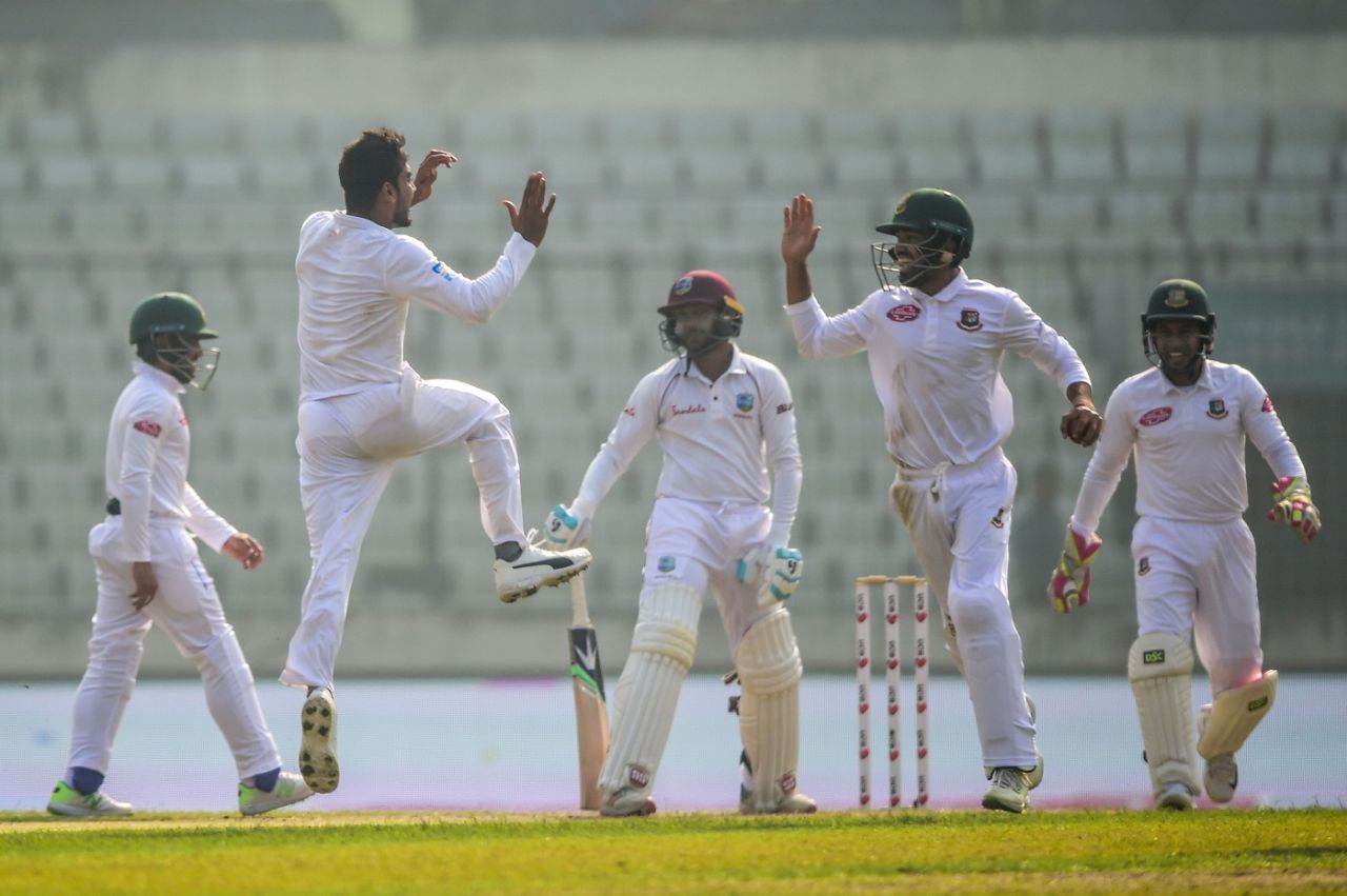 Mehidy Hasan celebrates a wicket with team-mates, Bangladesh v West Indies, 2nd Test, Dhaka, 3rd day, December 2, 2018