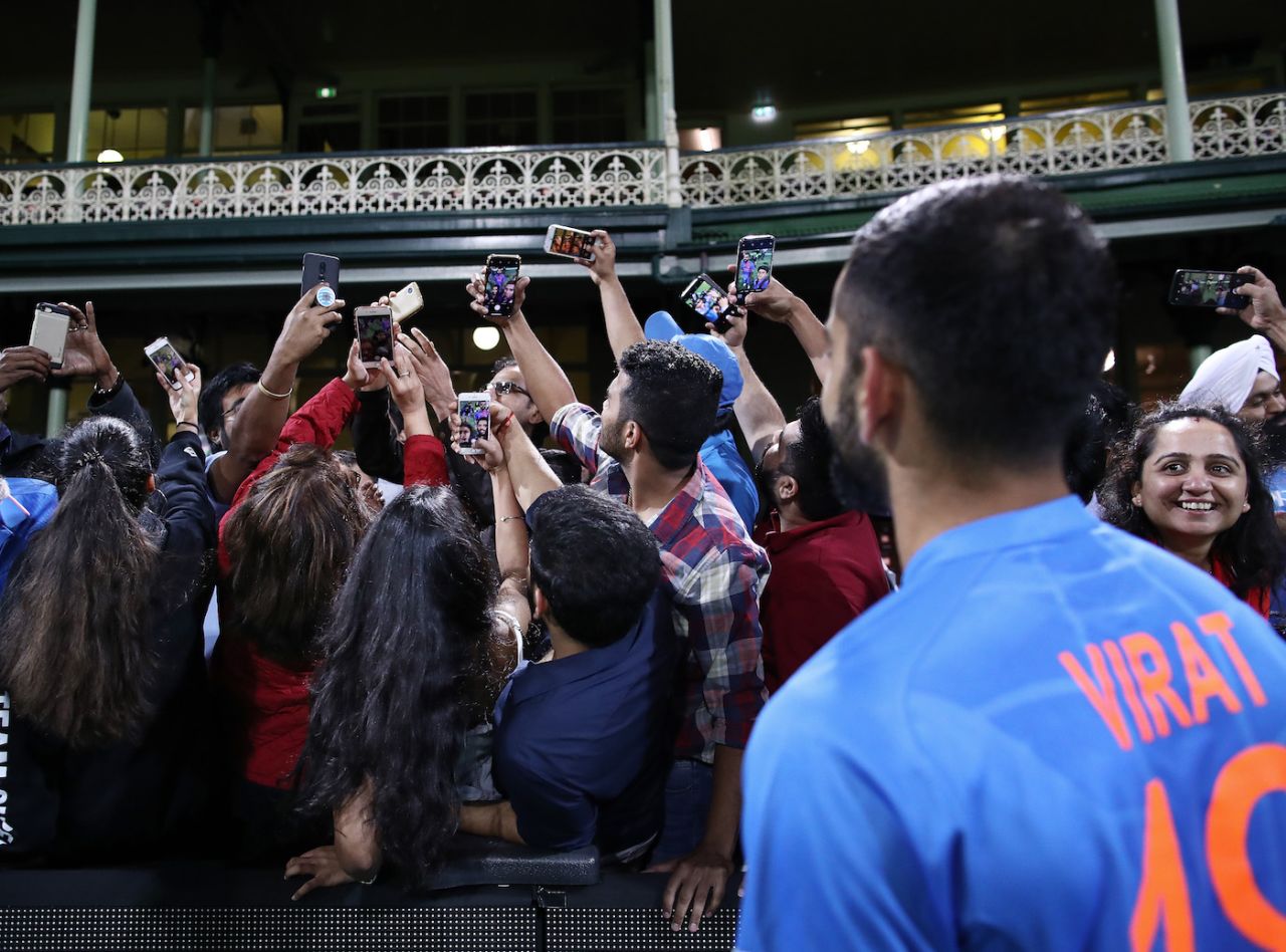 Virat Kohli poses for selfies with fans, second T20I, Australia v India, Sydney Cricket Ground, November 25, 2018