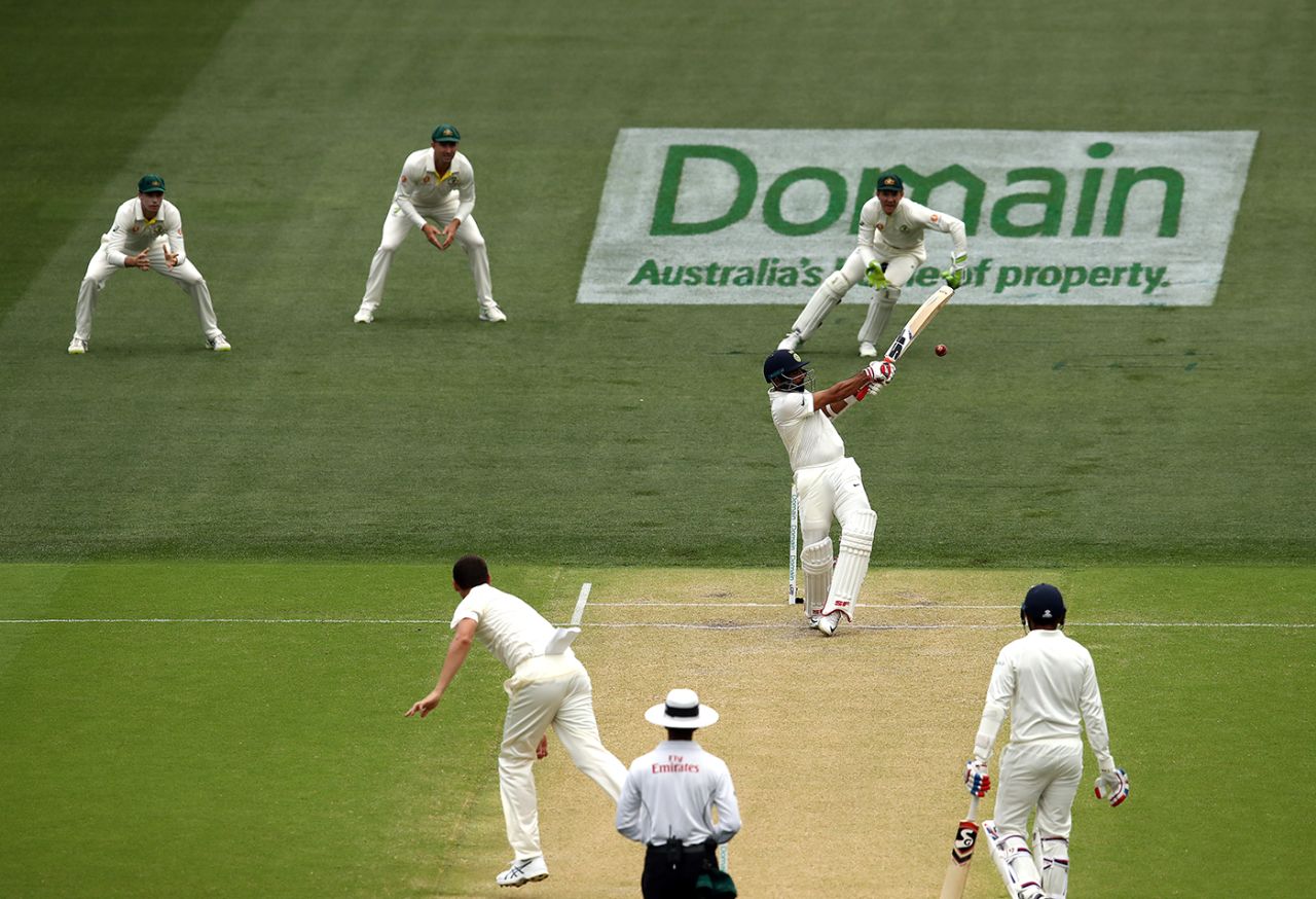 Mohammed Shami nicks down leg, Australia v India, 1st Test, Adelaide, 2nd day, December 7, 2018