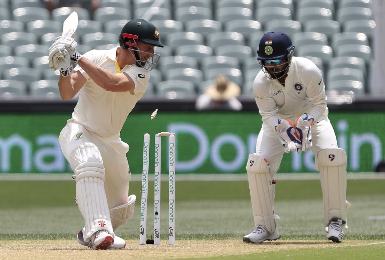 Shaun Marsh was cleaned up by R Ashwin for only 2, Australia v India, 1st Test, Adelaide, 2nd day, December 7, 2018