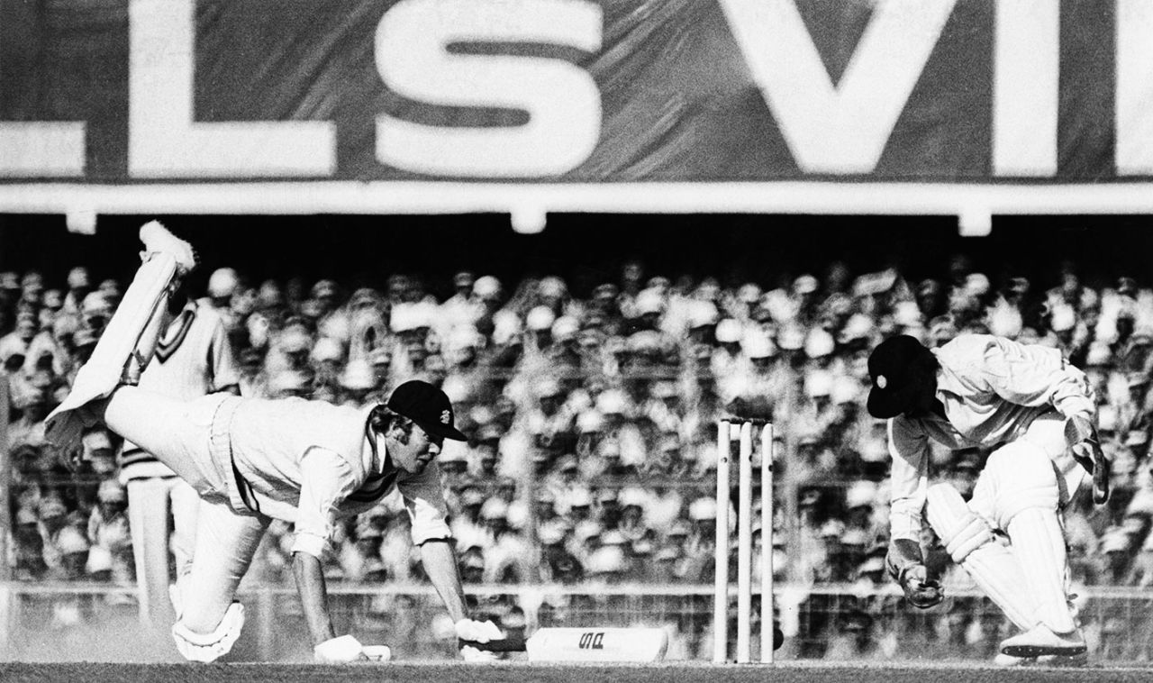 Tony Greig is nearly run out by Syed Kirmani, India v England, 1st Test, Delhi, 1st day, December 17, 1976