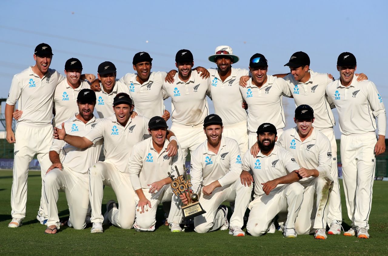 The victorious New Zealand team pose with the winners' trophy, Pakistan v New Zealand, 3rd Test, Abu Dhabi, 5th day, December 7, 2018
