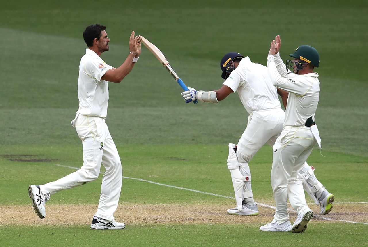 Mitchell Starc broke India's handy opening stand, Australia v India, 1st Test, Adelaide, 3rd day, December 8, 2018
