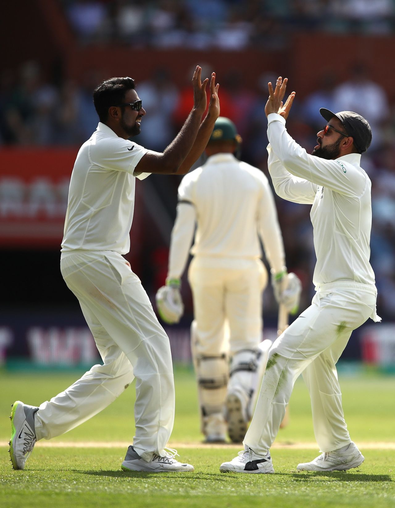 R Ashwin high fives Virat Kohli, Australia v India, 1st Test, Adelaide, 4th day, December 9, 2018