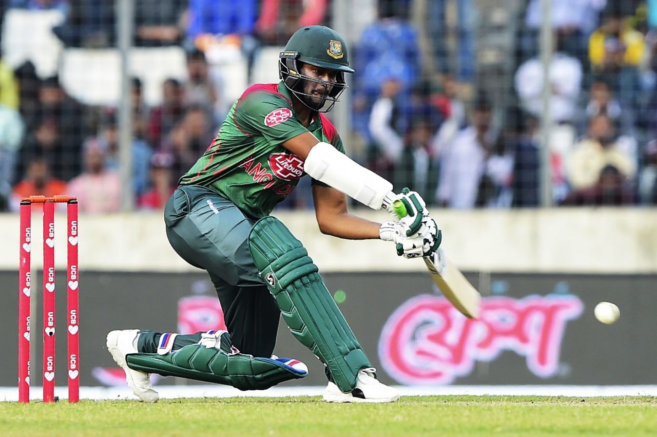 Shakib Al Hasan attacked after settling down, Bangladesh v West Indies, 2nd ODI, Dhaka, December 11, 2018