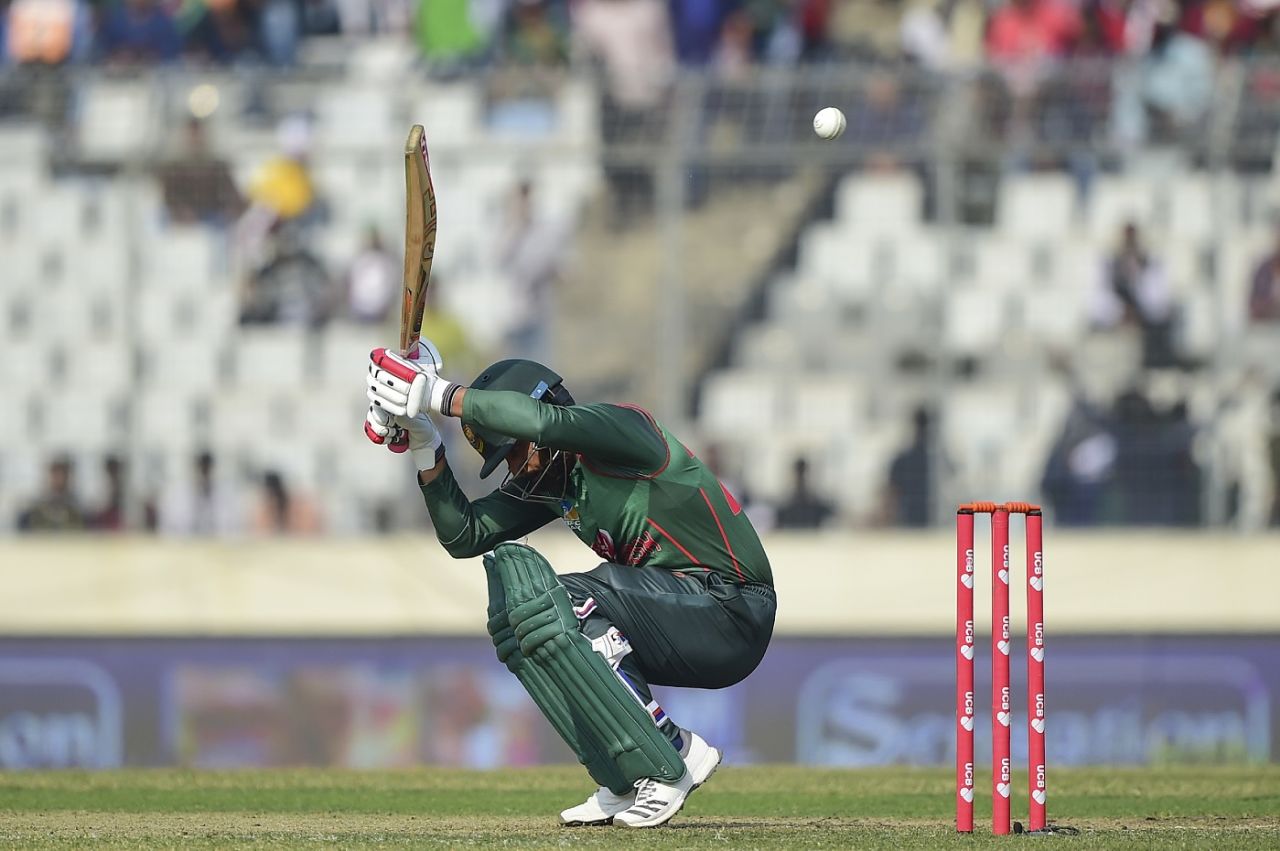 Tamim Iqbal gets under a bouncer, Bangladesh v West Indies, 2nd ODI, Dhaka, December 11, 2018