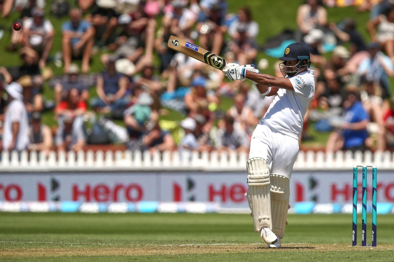 Dimuth Karunaratne lays into a pull, New Zealand v Sri Lanka, 1st Test, Wellington, 1st day, December 15, 2018