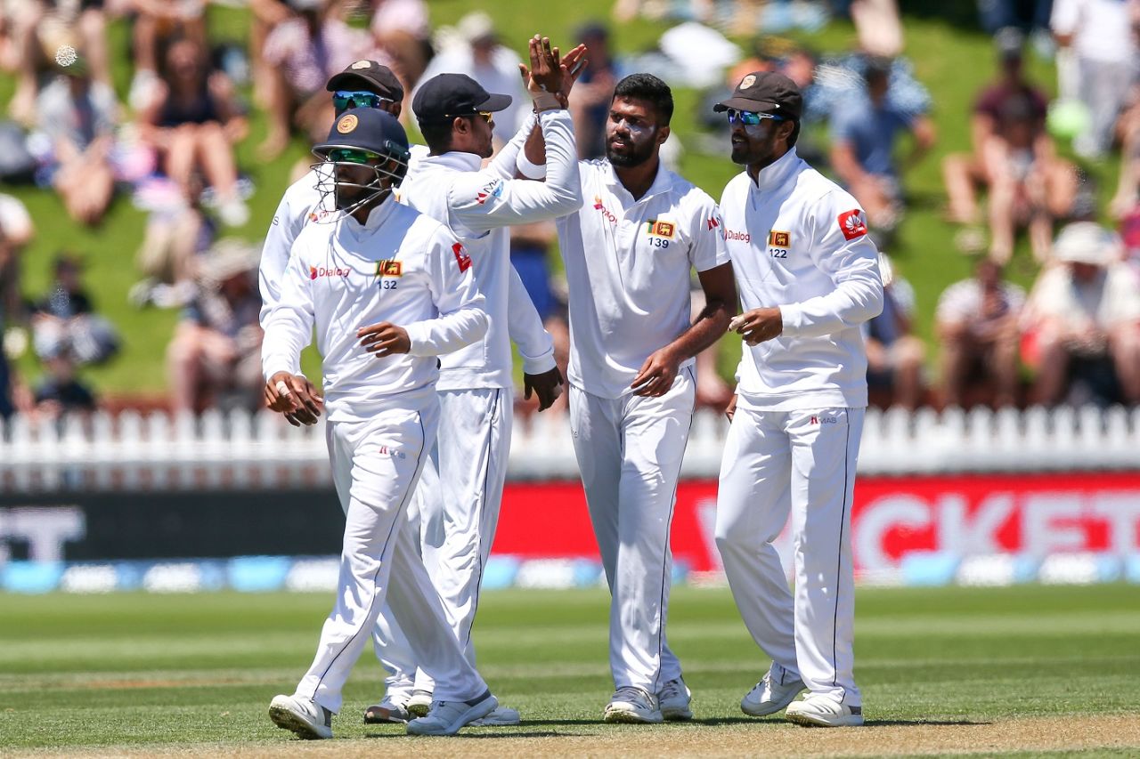 Lahiru Kumara broke through with the last ball of the morning, New Zealand v Sri Lanka, 1st Test, Wellington, 2nd day, December 16, 2018