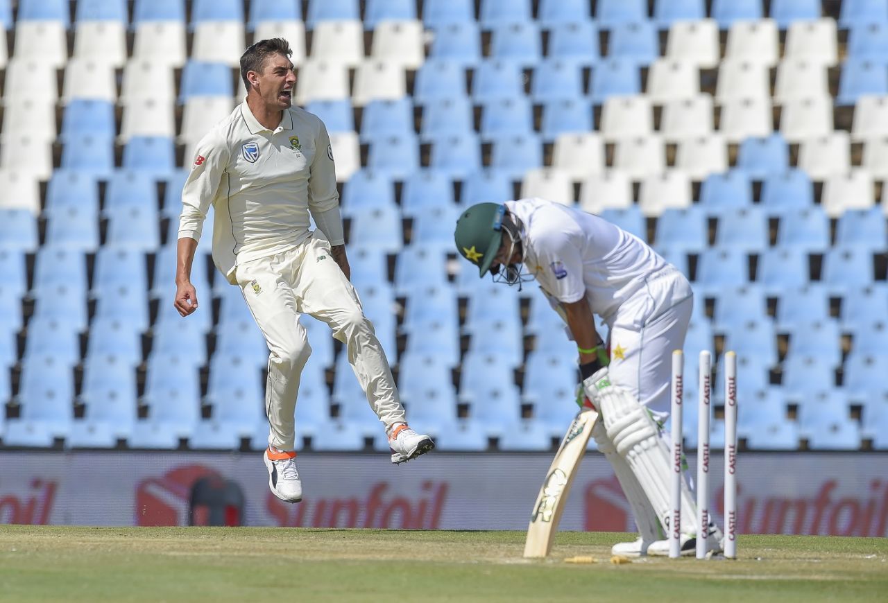 Duanne Olivier celebrates the wicket of Imam-ul-Haq, South Africa v Pakistan, 1st Test, Centurion, 2nd day, December 27, 2018