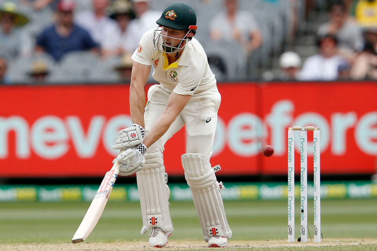 Shaun Marsh is deceived by a slower ball, Australia v India, 3rd Test, Melbourne, 3rd day, December 28, 2018