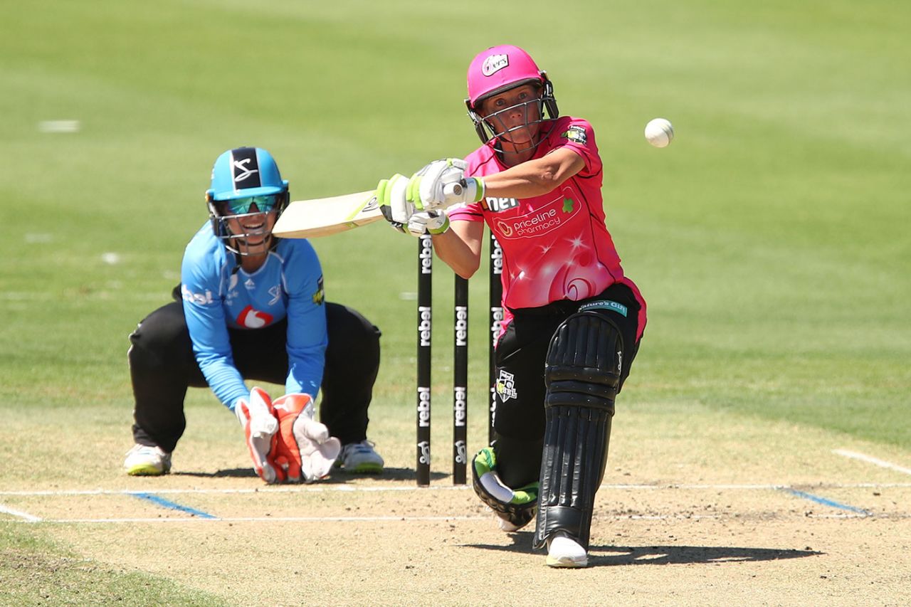 Alyssa Healy shapes to the leg side during her century, Sydney Sixers v Adelaide Strikers, Women's Big Bash, Sydney, December 28, 2018