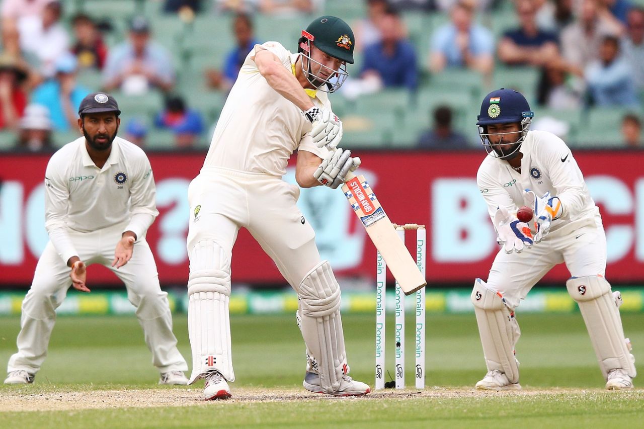 Shaun Marsh shapes up to punch through the off side, Australia v India, 3rd Test, Melbourne, 4th day, December 29, 2018