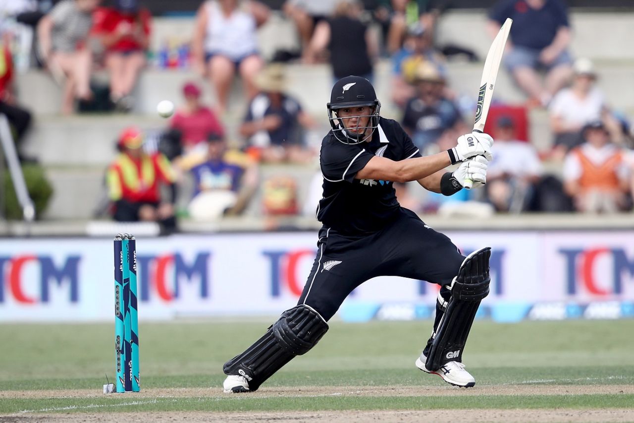 Ross Taylor slashes the ball square, New Zealand v Sri Lanka, 1st ODI, Mount Maunganui, January 3, 2019