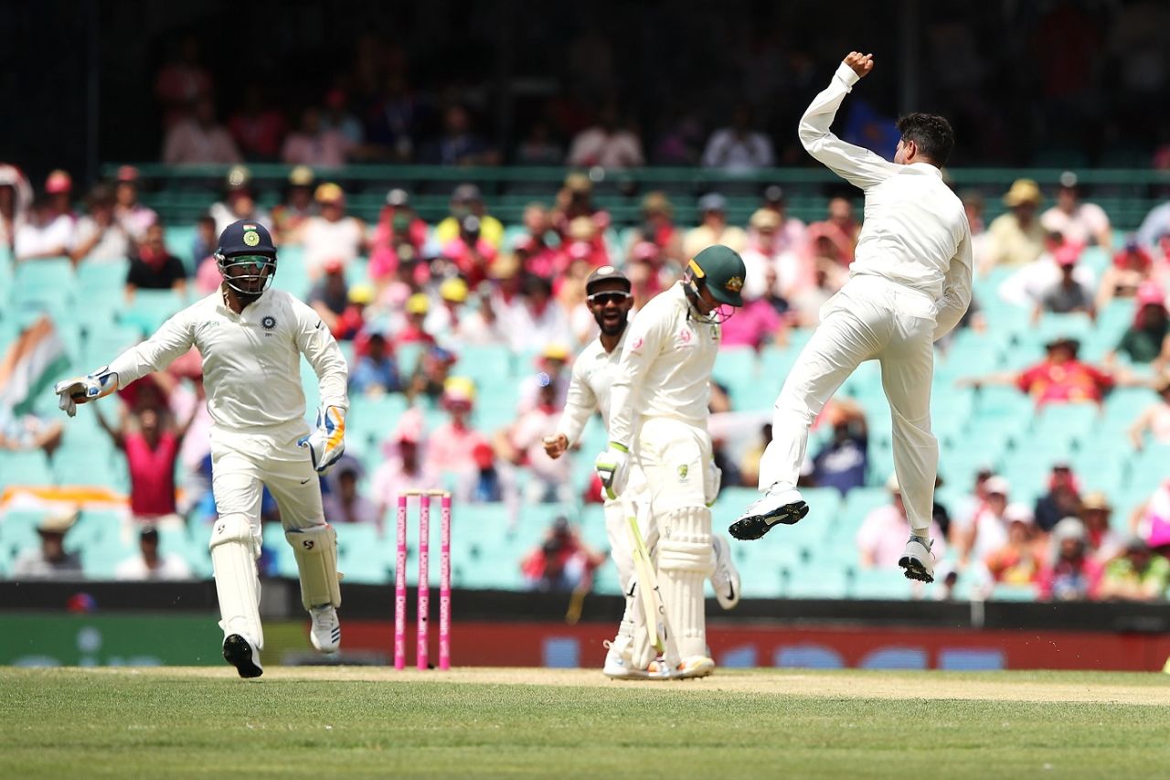 Kuldeep Yadav is jubilant after dismissing Usman Khawaja, Australia v India, 4th Test, Sydney, 3rd day, January 5, 2019