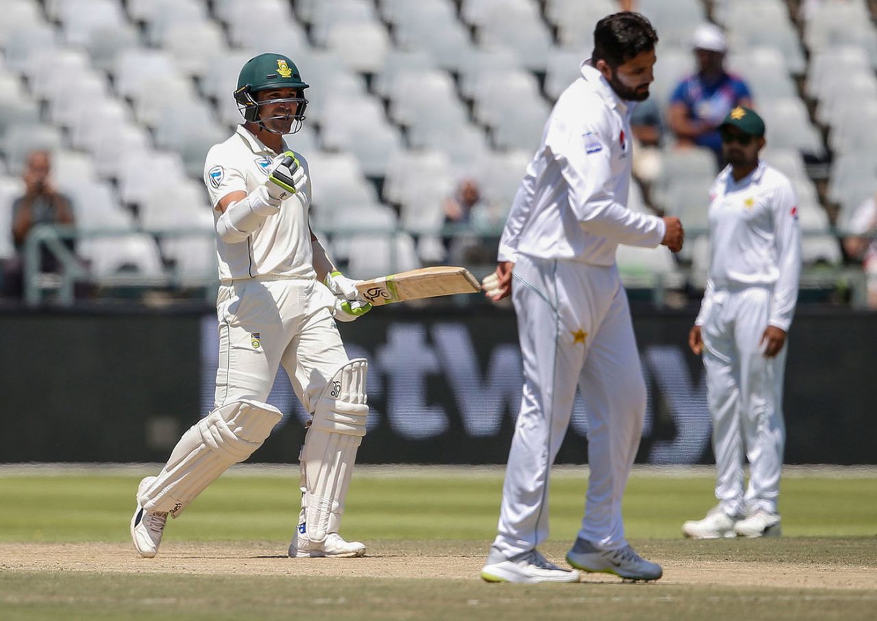 Dean Elgar punches the air after hitting the winning runs, South Africa v Pakistan, 2nd Test, Cape Town, 4th day, January 6, 2018