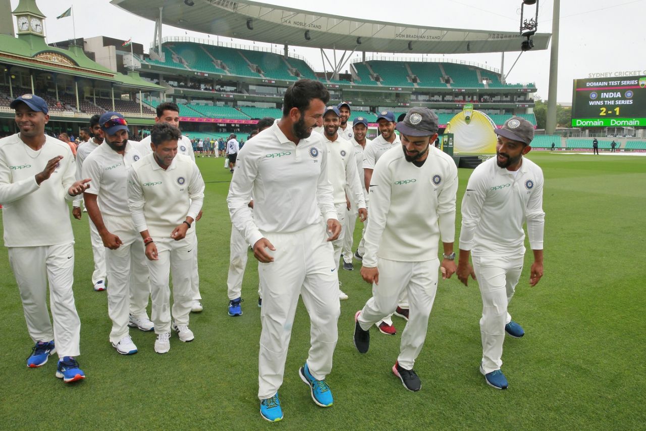 The India team celebrate with the "Pujara dance", Australia v India, 4th Test, Sydney, 5th day