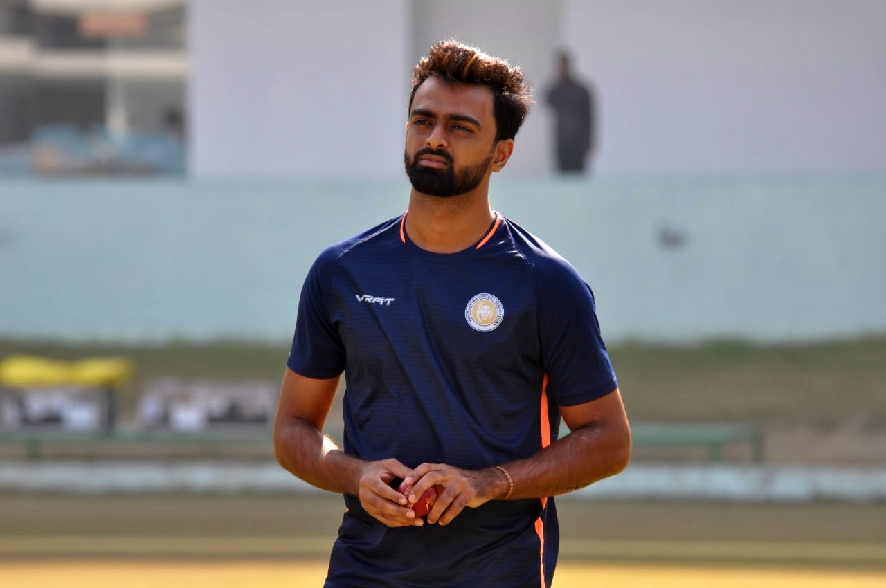 Jaydev Unadkat during a practice session, Lucknow, January 14, 2019