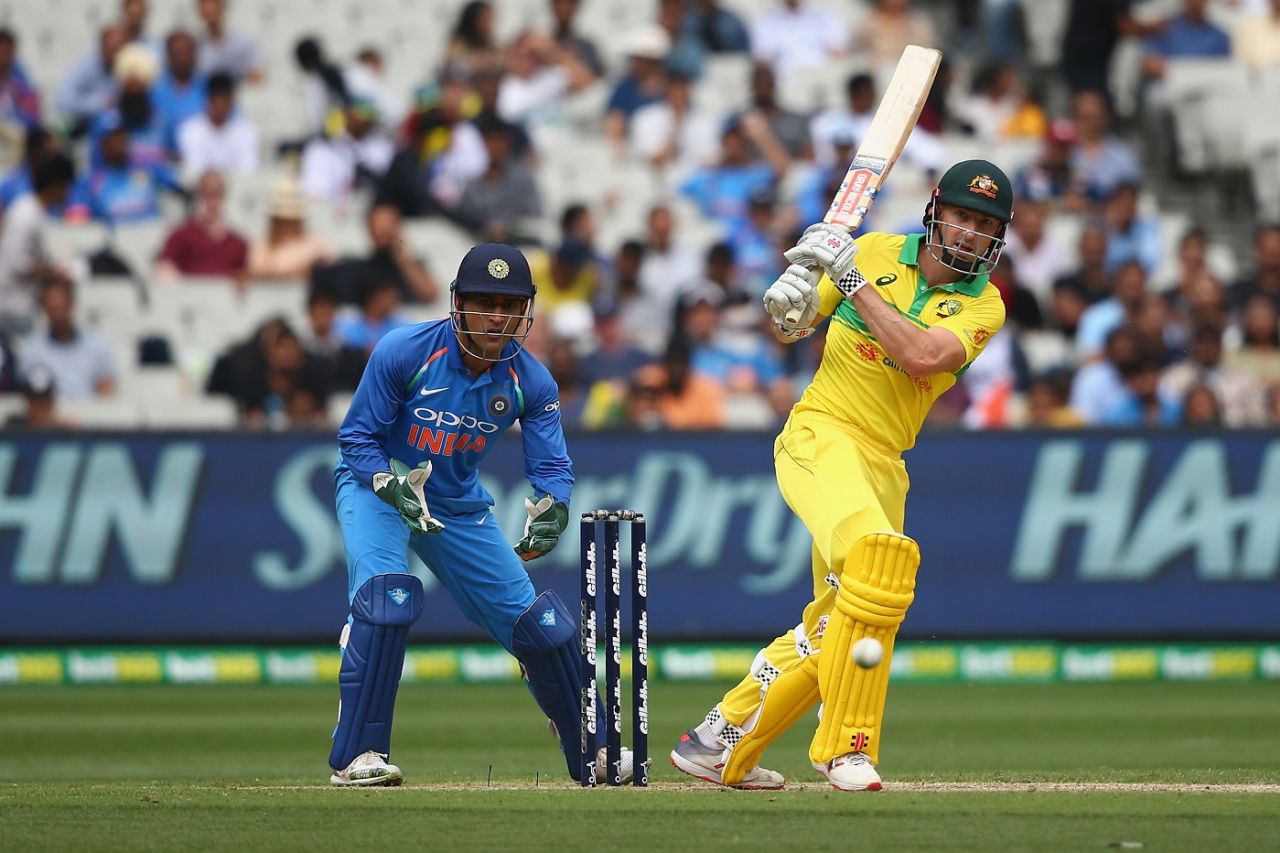 Shaun Marsh drives forcefully, Australia v India, 3rd ODI, Melbourne, January 18, 2019