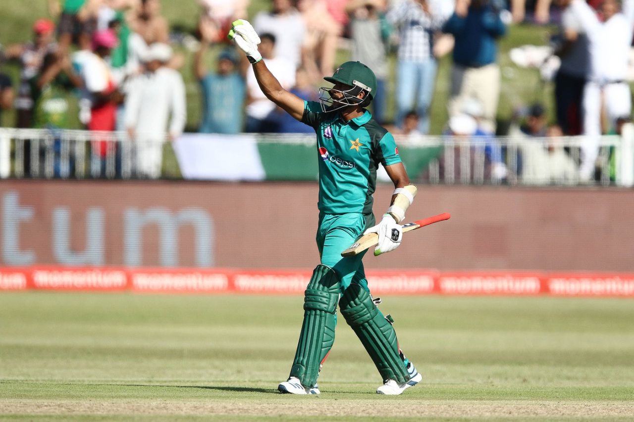 Hasan Ali celebrates his fifty, South Africa v Pakistan, 2nd ODI, Durban, January 22, 2019